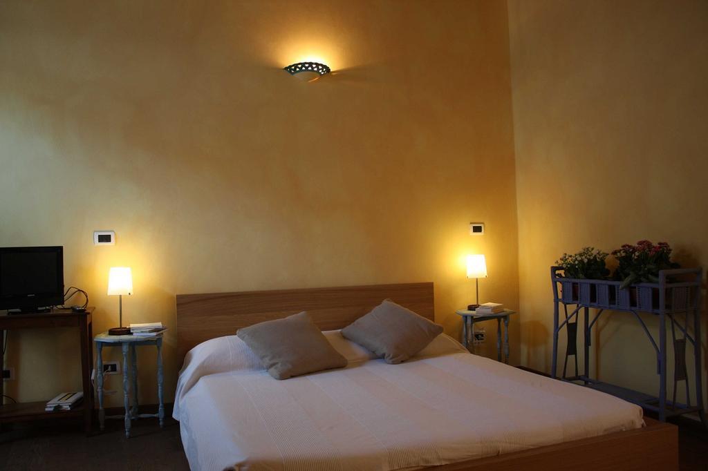 Piazzetta Consolata Bed and Breakfast Turín Habitación foto